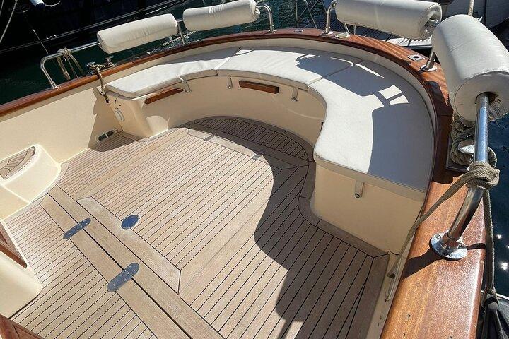 Excursão privada de barco à costa de Amalfi a partir de Positano: Nadar & Explorar
