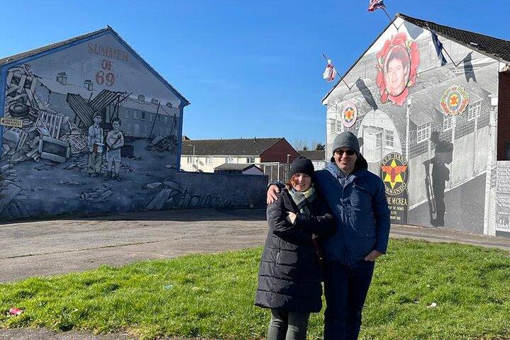 Visite privée de Belfast Mural & Giant's Causeway au départ de Belfast (2 en 1)