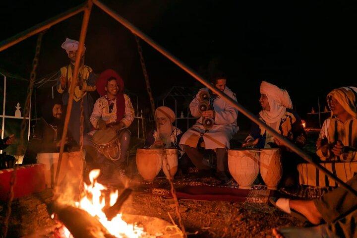 1 noite Camel trek em Merzouga Desert Luxury Camp NO EXTRA