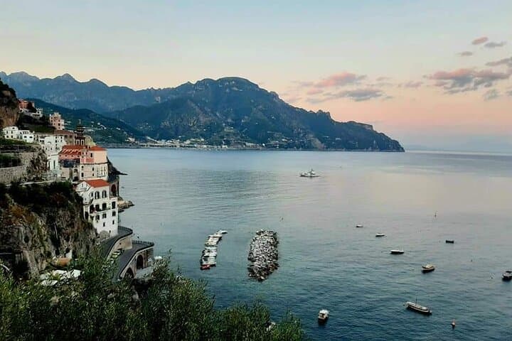 Private Transfer Naples to Amalfi Coast + 2 hours stop in Pompeii