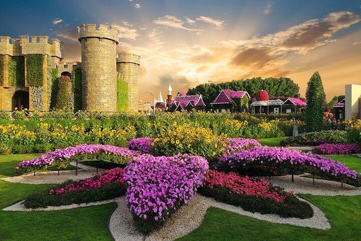 Dubai Miracle Garden und Butter Fly Garden Private Tour