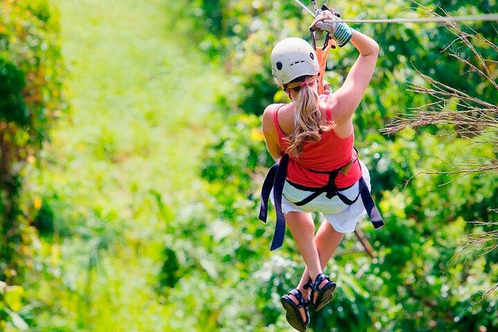 ATV (delad), Ziplines med Cenote-tur från Cancun