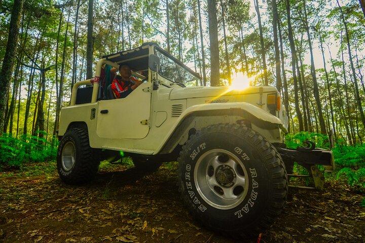 Mount Batur Trekking en 4wd Jeep