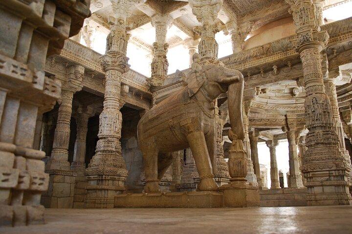 Visite o Templo de Ranakpur com Udaipur Drop de Jodhpur