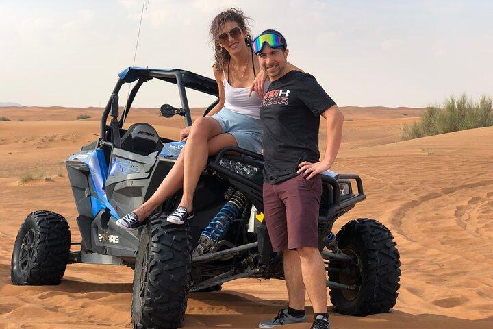 Buggy-avontuur in de woestijn in Dubai