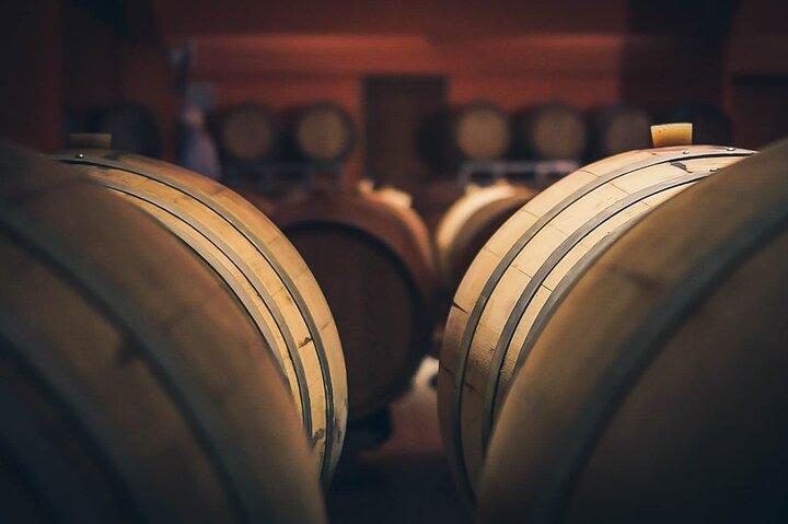 Private Weintour im Peza-Tal - 2 Weingüter und Mittagessen in Peza