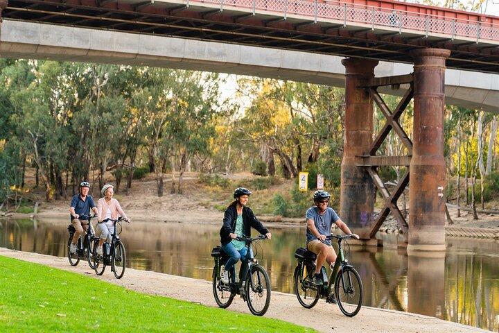 Echuca Guided E-Bike Tour com Guia local