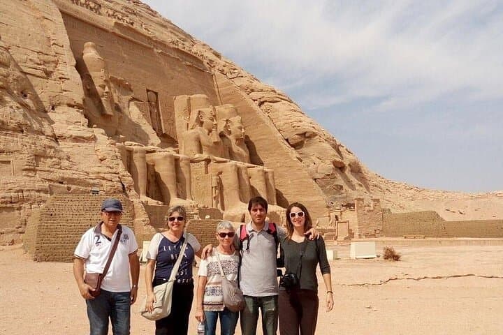 Best Luxor Day Tour visit East and West Nile Banks