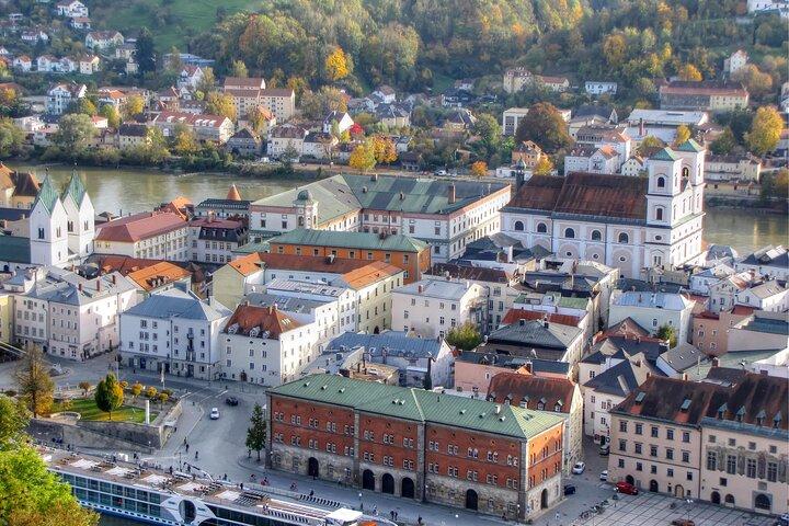 Private Transfer from Passau to Prague