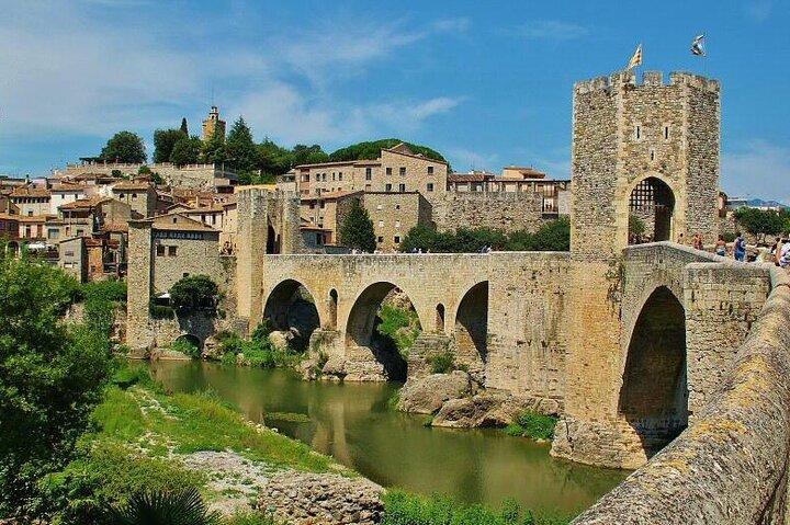 Heldags privat turné i Girona och Besalu