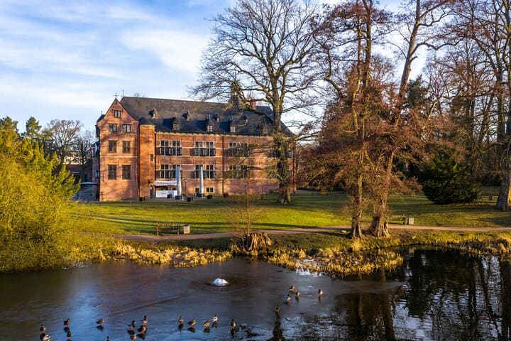 Reinbek Castle and Ahrensburg Palace Trip by Car from Hamburg