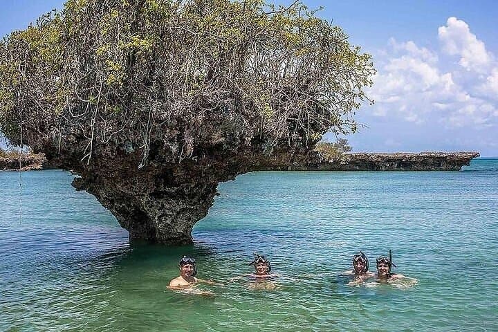 Full-Day Safari Blue Island Hopping -with lunch