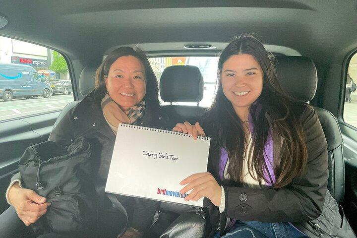 Visite privée de 2 heures de Derry Girls en taxi
