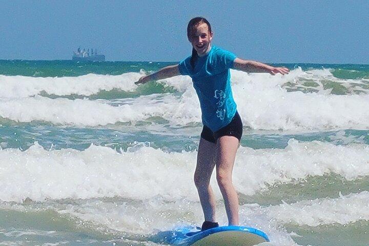 Clases de surf de una hora con instructor experimentado en Cocoa Beach