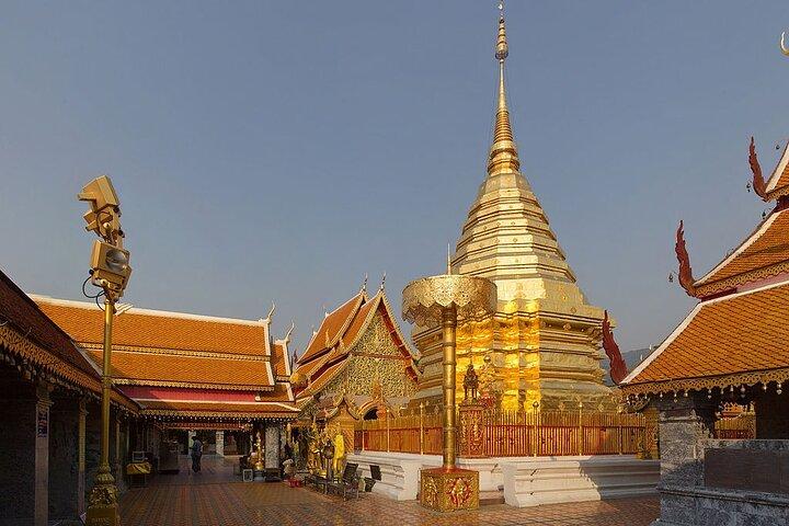 Tour Privado de Meio Dia em Wat Phra That Doi Suthep e Templos de Chiang Mai
