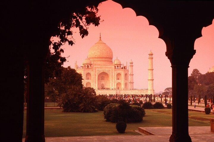 Sunset Taj Mahal and Agra Fort Half-Day Private Guided Tour