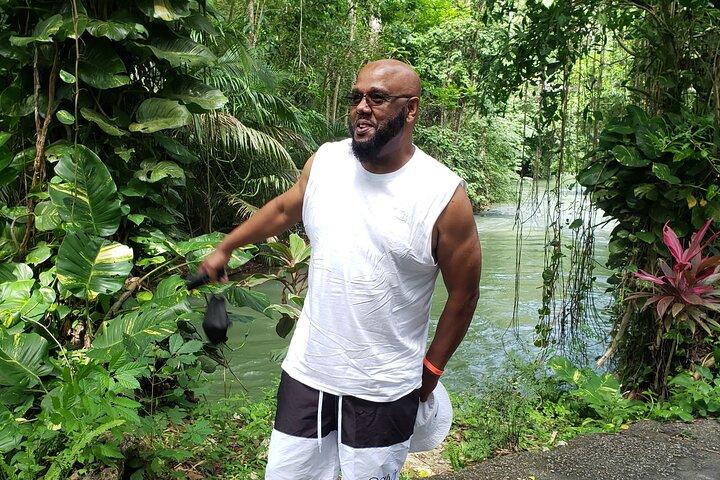 Rafting de bambu Martha Brae de Montego Bay Resorts