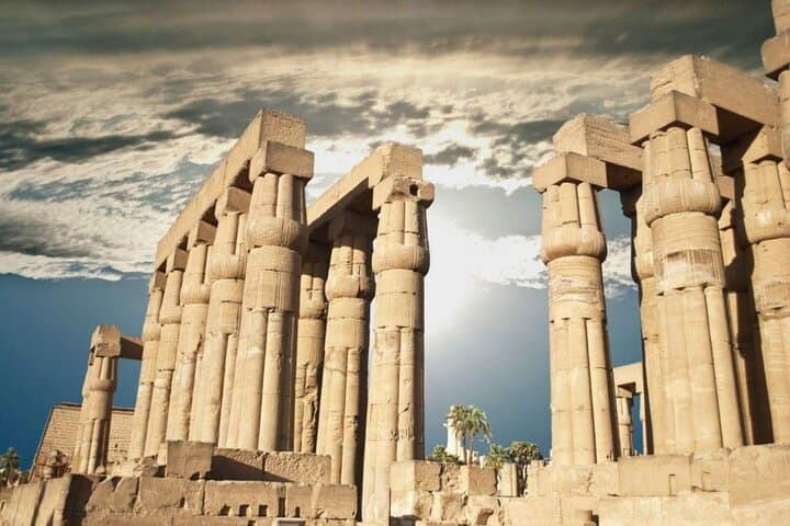 4 Days Aswan, Luxor & Abu Simbel Nile cruise by plane from Cairo