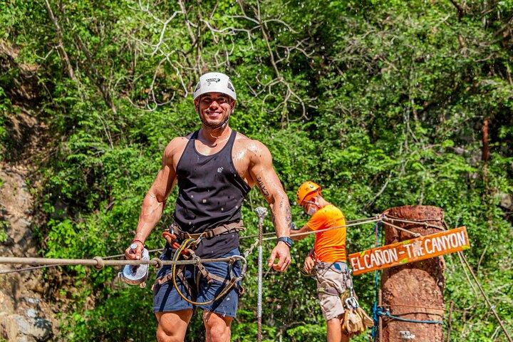 Puerto Vallarta Canopy Tour : Seilrutschen und Maultierfahrt in der Sierra