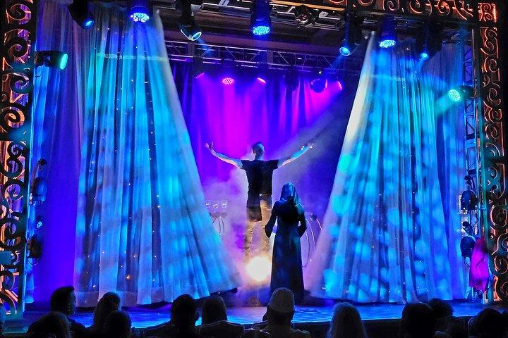 pris Las Vegas-Style Magic Show! Charles Bach Wonders!