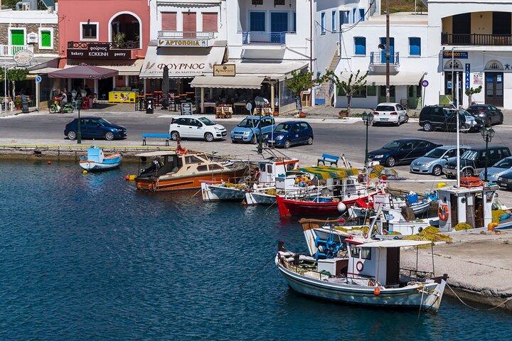 Privat transfer från Andros hamn till Andros stad