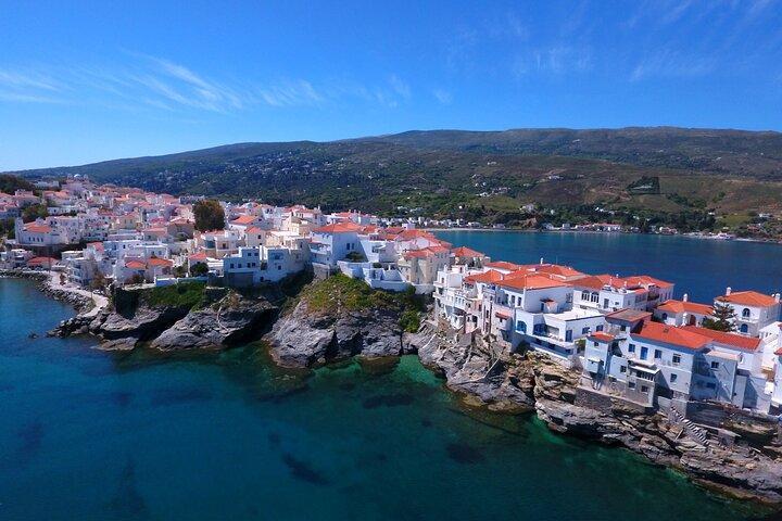 Privat transfer från Andros hamn till Andros stad