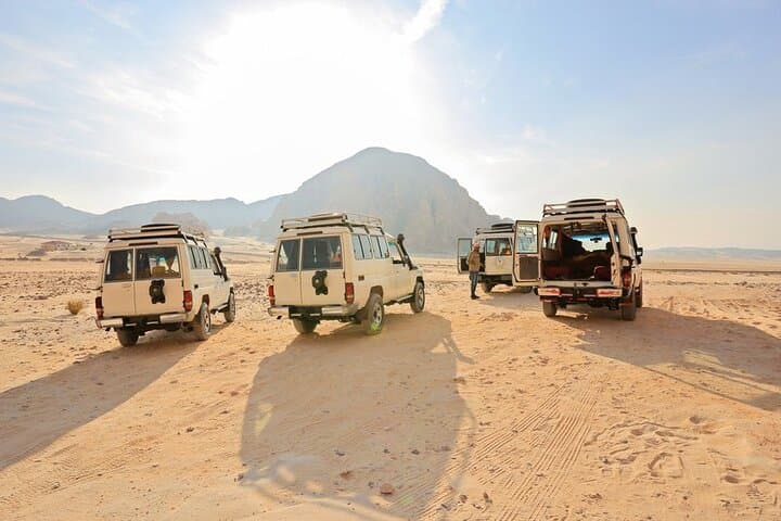 Budget Luxor Bedouin Desert Safari Tours By Jeep 4X4