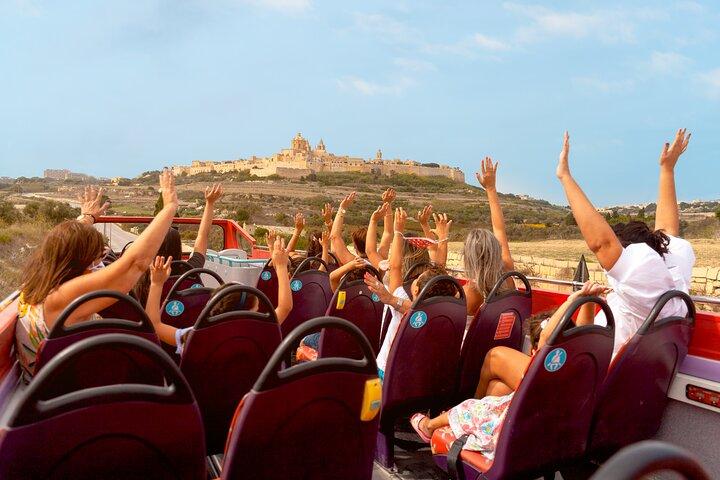 1-Day Hop-On Hop-Off Bus + Harbour Cruise Ticket