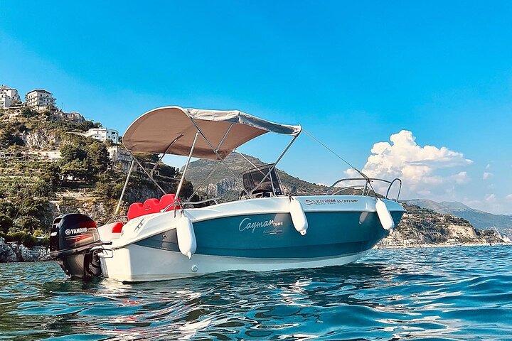 Alquiler barco costa amalfitana sin licencia o con patrón