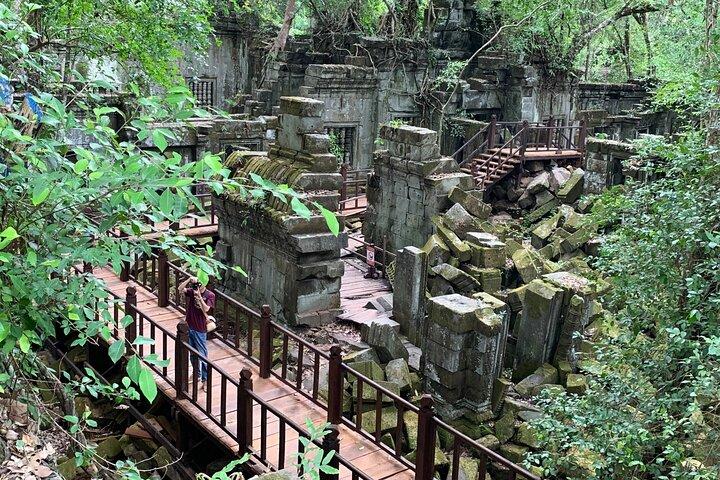 Kbal Spean、Banteay Srei、Beng Melea、Roloous 寺院ツアー