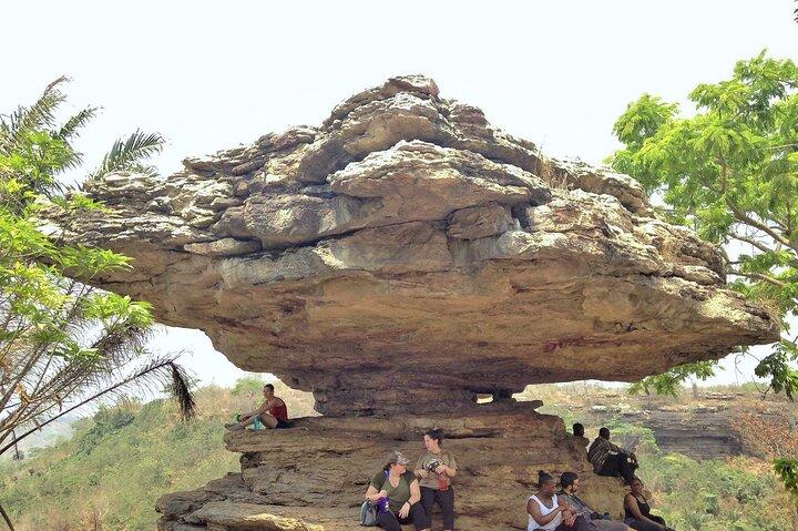 En resa till The Boti Twins Falls & Aburi Botanical Garden