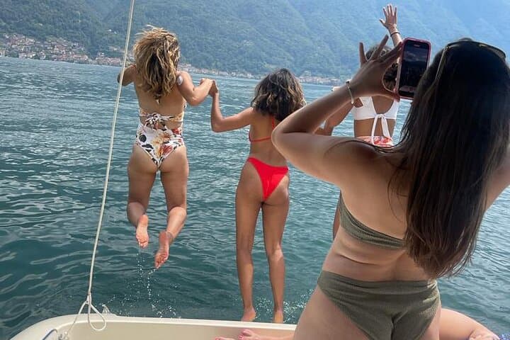 3 Hours Guided Cruise with stop and visit of Bellagio