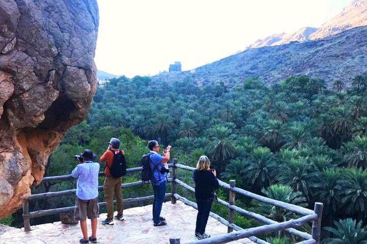 Udforsk Jebel Shams: Full-Day Canyon Hike Experience