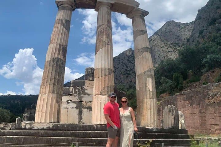 Thermopylae and Delphi Private Full-Day Tour from Athens