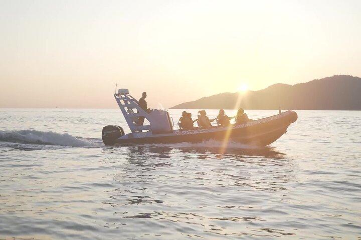 Dîner à Bowen Island et excursion en bateau Zodiac par Vancouver Water Adventures