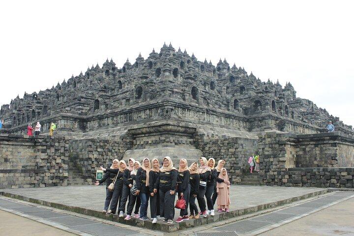 ボロブドゥール・クライム・トゥ・ザ・トップ、プランバナン寺院、ジョグジャカルタ宮殿