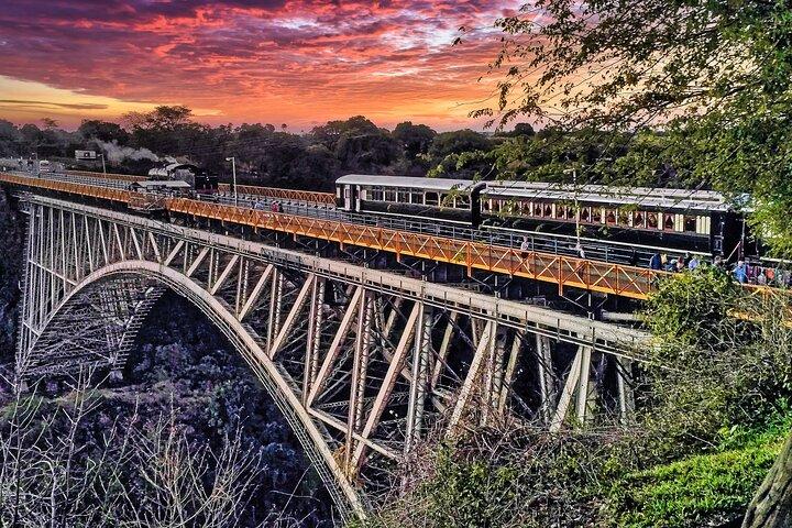 ビクトリアフォールズブリッジウォーキングツアー–小グループサファリ体験