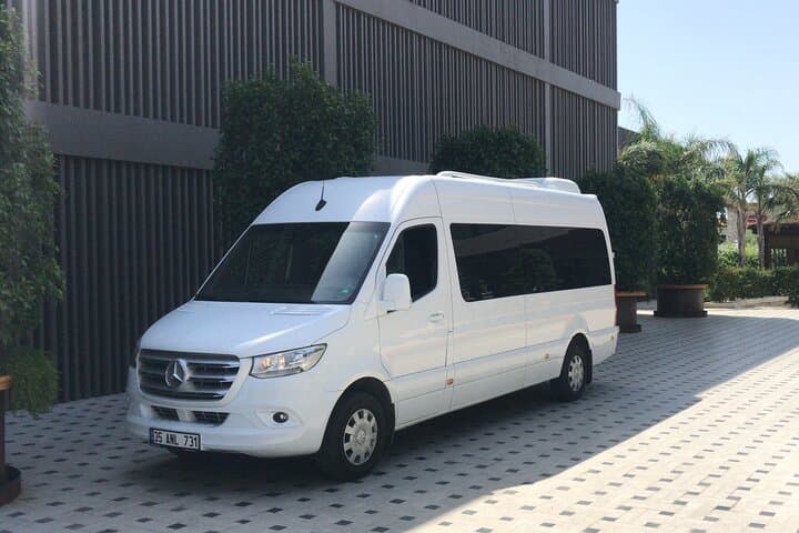 Izmir Airport to Cesme/Alacati, Kusadasi, and Foca Transfers