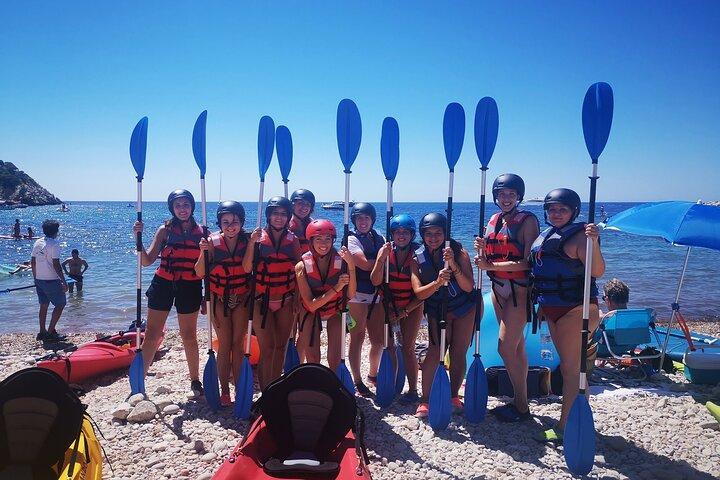 Excursão de caiaque para Cova dels Coloms de Platja Mascarat