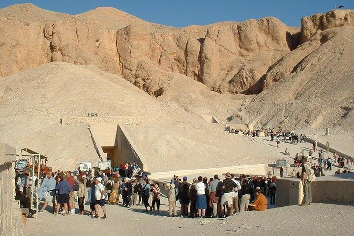 5 Days Nile Cruise from Luxor to Aswan With Hot Air Balloon