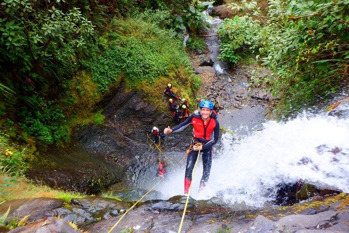 Canyoning Cloud Forest Excursion privée d'une journée