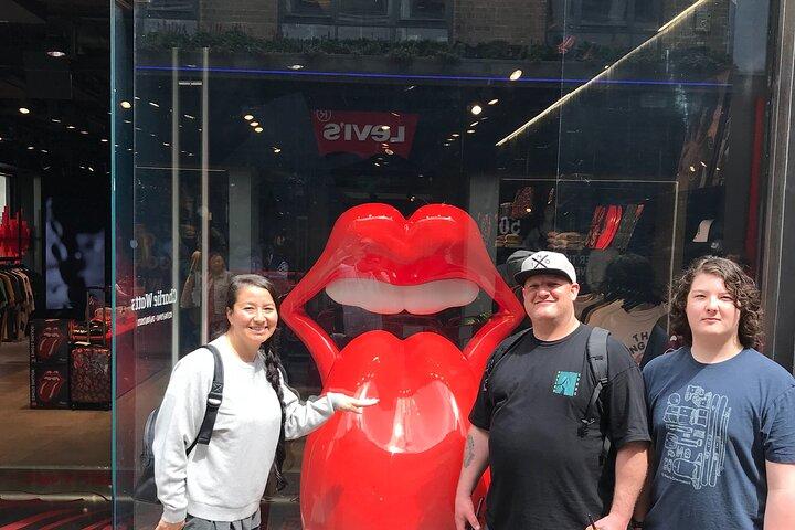 Tour privato dei Beatles e del rock di Londra in taxi elettrico