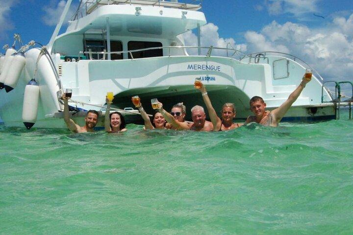 Punta Cana Party Boat with Open Bar, Snorkeling & Natural Pool