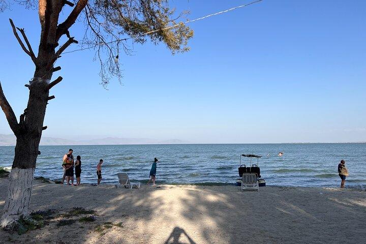 Transfert privé Erevan ↔ Tbilissi avec arrêt pittoresque au lac Sevan