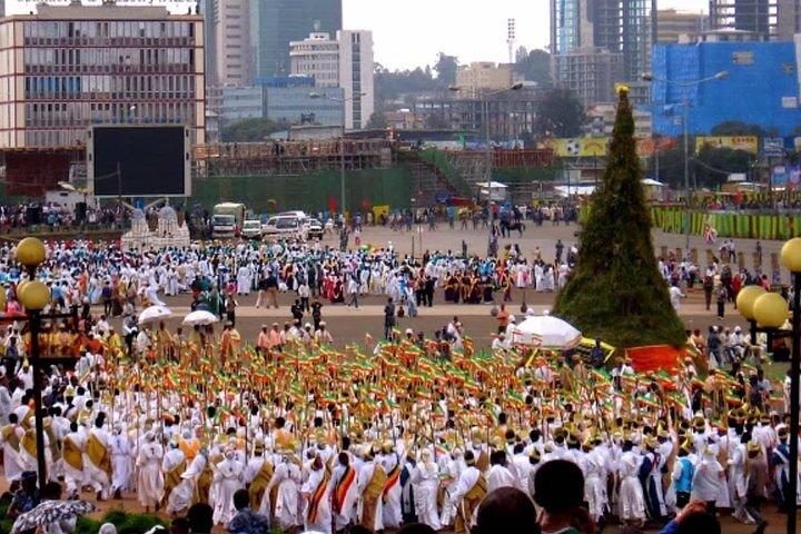 Festival Meskel Privado de 3 Dias, Excursão pela Cidade de Adis Abeba e Mosteiro Debre Libanos