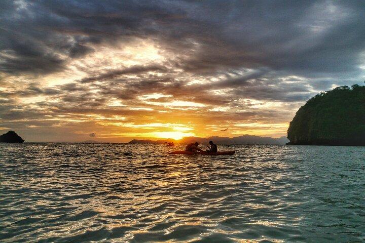 Langkawi Sunset Kayaking Adventure mit Naturführer
