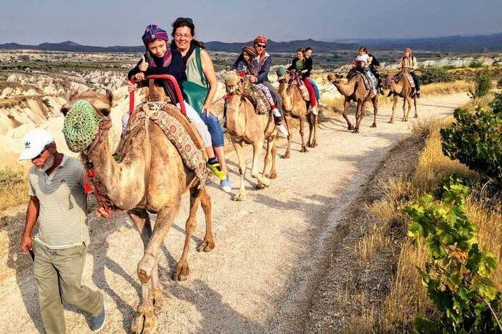 Balade à dos de chameau en Cappadoce