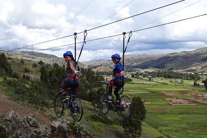 Cusco Extreme Adventure : Klettersteig, Zipline & Rappel Tour