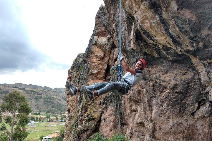 Cusco Extreme Adventure : Klettersteig, Zipline & Rappel Tour