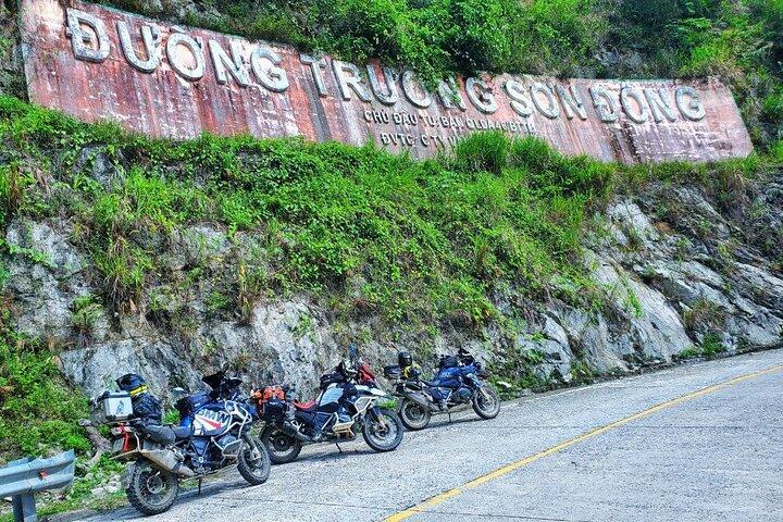 Cykeluthyrning BMW R 1200 GS Ho Chi Minh City